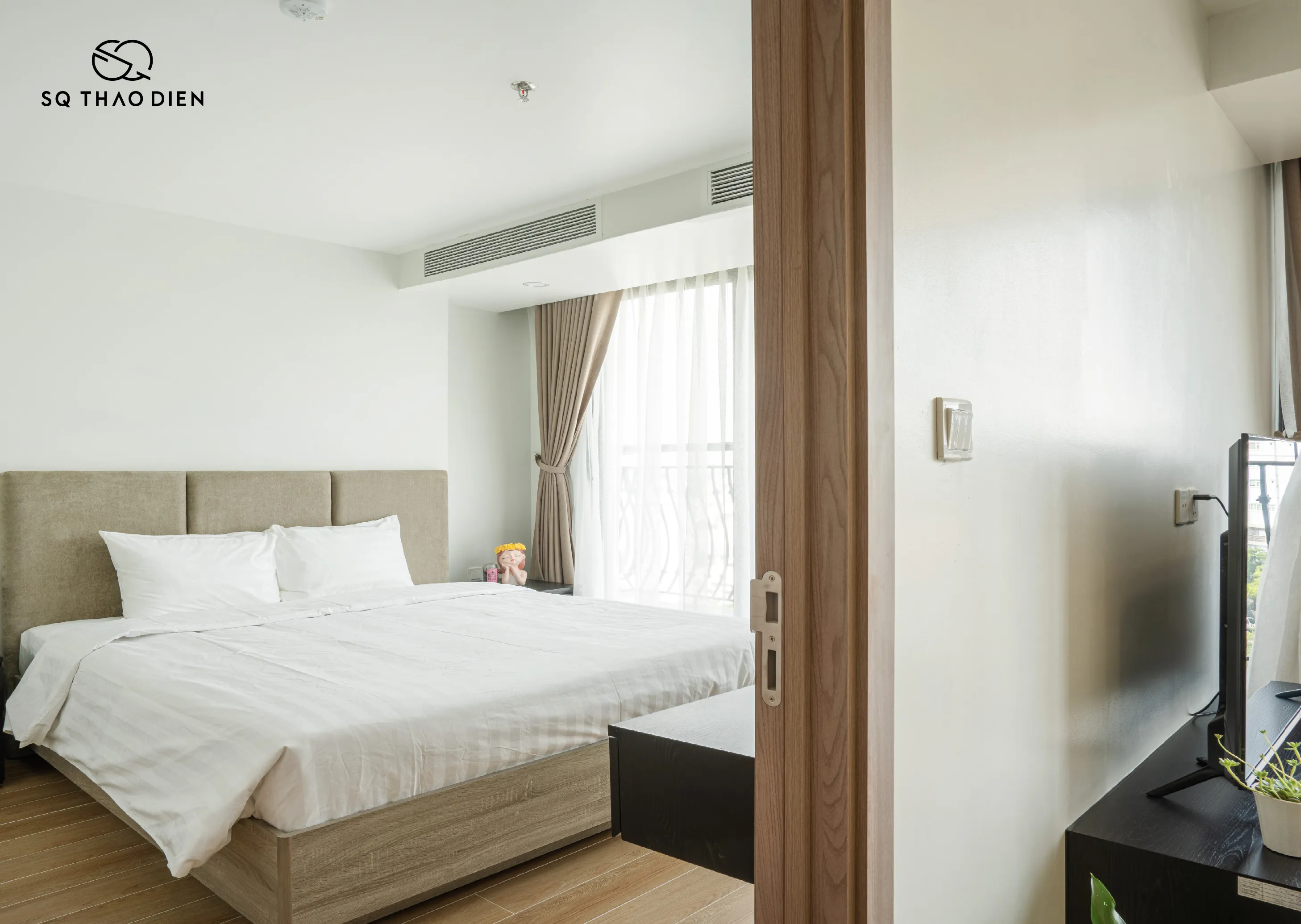 Spacious Balcony One Bedroom SQ Thao Dien Serviced Apartment For Rent in HCMC 65sqm 1,150 USD/month